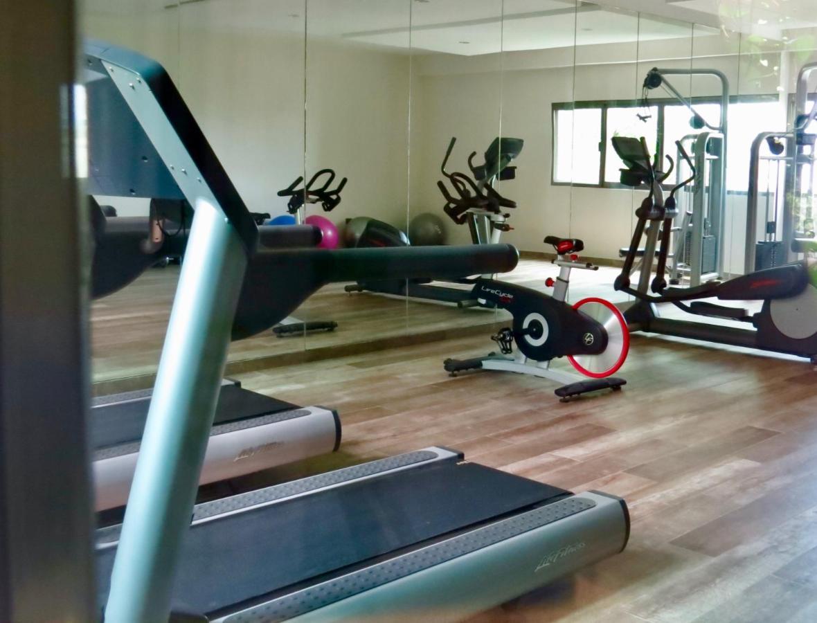 Palmarena Rooms & Residences - Long Stay Comfort With Parking, Sauna, Gym & Pool - Steps From 5Th Avenue Плая дел Кармен Екстериор снимка